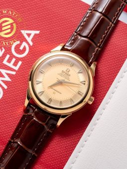 Đồng Hồ Omega Bát Quái 38mm Mạ Vàng No Date Rep 1:1