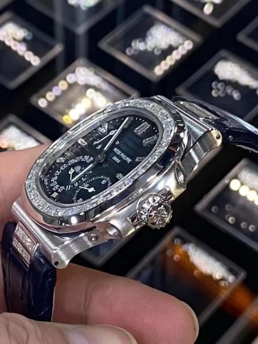 Đồng Hồ: Patek philippe Nautilus  5724 Custom Moisante Baguete Hong Kong Rep 1:1