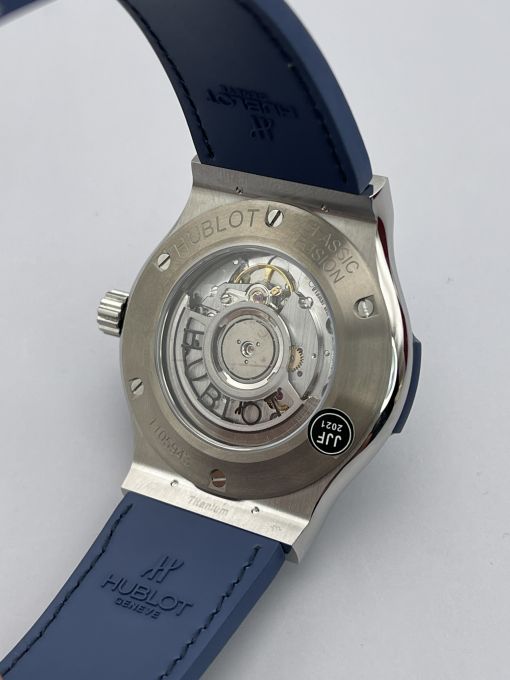 Đồng Hồ Hublot Classic 42mm Xanh Navy Độ Viền Moissanite Hong Kong Rep 1:1