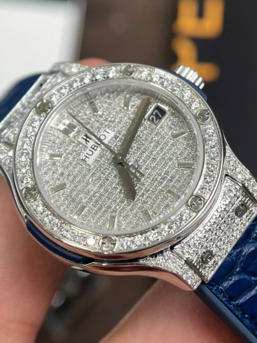 Đồng hồ HUBLOT Classic Fusion 33mm Blue Chế Tác Full Kim Moissanite Hongkong Rep 1:1