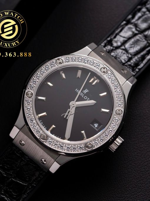 Đồng Hồ: Hublot Classic Fusion 33mm Độ Viền Moissanite Mặt Số Đen 