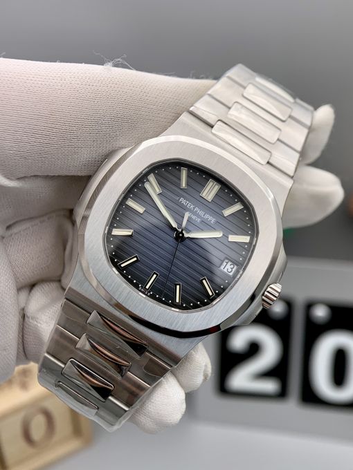 Đồng Hồ Patek Philippe Nautilus 5711 40mm Blue Dial Rep 1:1