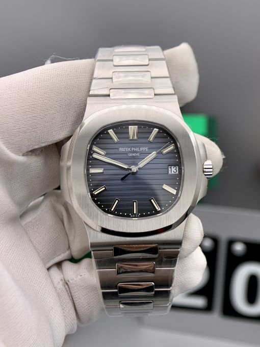 Đồng Hồ Patek Philippe Nautilus 5711 40mm Blue Dial Rep 1:1