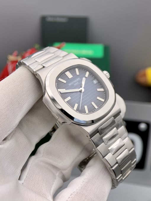 Đồng Hồ Patek Philippe Nautilus 5711 40mm Blue Dial Rep 1:1