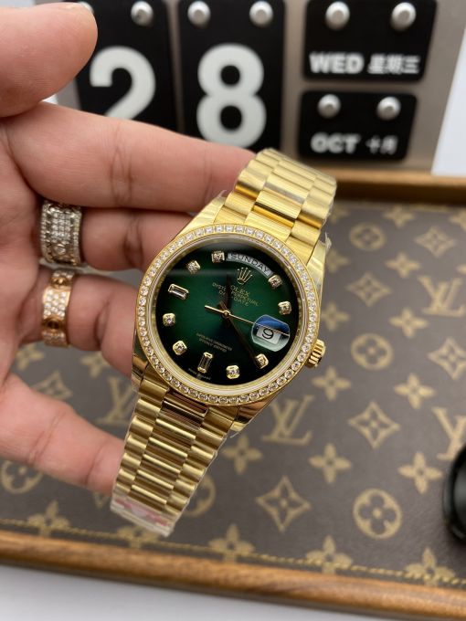 Đồng Hồ : ROLEX DAY-DATE 36MM GREEN GOLD SIÊU CẤP MÁY THỤY SĨ ETA 