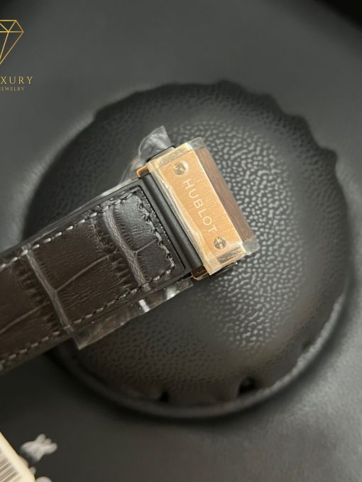 Đồng Hồ HUBLOT Classic Fusion 42mm King Gold Đính Kim Cương Moisante Rep 1:1  