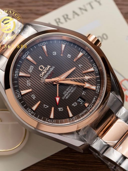 Đồng Hồ: Omega Seamaster Aqua-Terra 43MM Demi Vàng Hồng Chocolate Kim GMT Rep 1:1