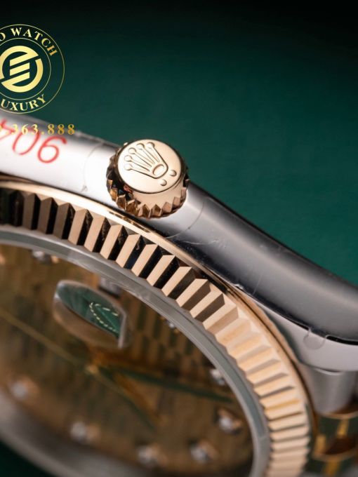 Đồng Hồ: Rolex Datejust 126233 36mm Bọc Vàng Mặt Số Vân Xếp Lớp