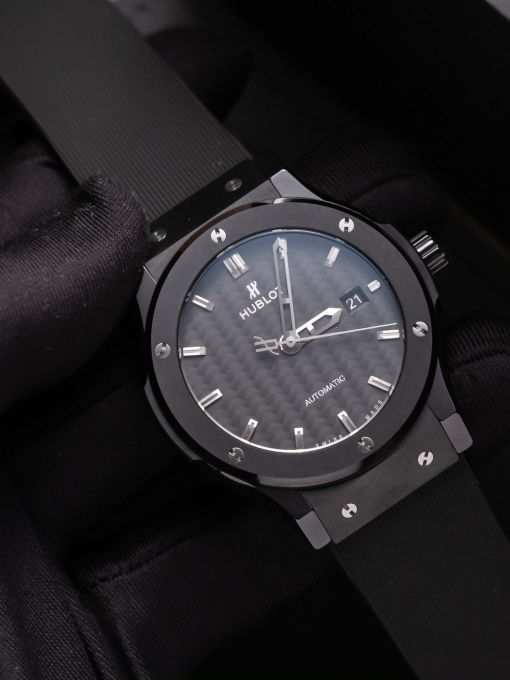 Hublot Classic Fusion 42MM Vỏ Titanium Niềng Ceramic Mặt Đen Carbon Rep 1:1