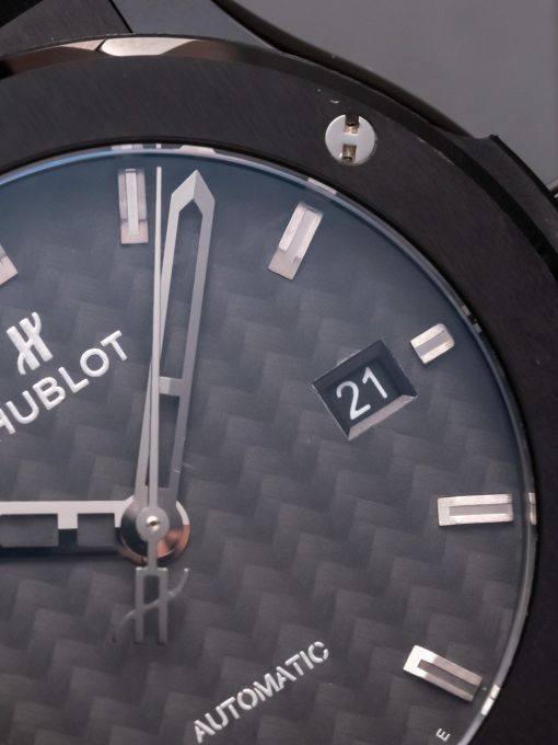 Hublot Classic Fusion 42MM Vỏ Titanium Niềng Ceramic Mặt Đen Carbon Rep 1:1