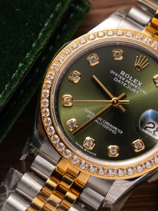 Đồng Hồ: Rolex Datejust 31mm 278273 Demi Vàng Mặt Số Olive Green Viền Đá