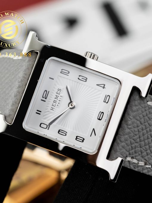 Đồng Hồ: Hermes Heure H Ladies 26x26MM Vỏ Trơn Mặt Trắng Máy Pin Rep 1:1