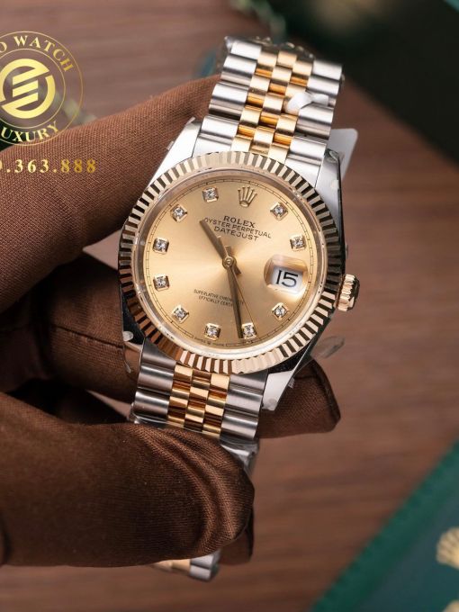 Đồng Hồ: Rolex Datejust 126233 Bọc Vàng Cọc Số Vàng Chải Tia 1:1