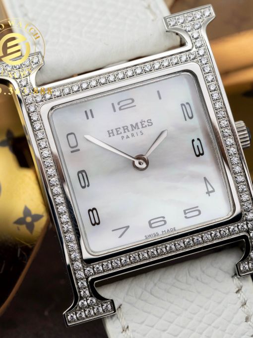 Đồng Hồ: Hermes Heure H Ladies 26x26MM Mặt Khảm Trai Viền Đá CZ Dây Da Trắng Máy Pin Rep 1:1