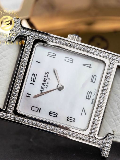 Đồng Hồ: Hermes Heure H Ladies 26x26MM Mặt Khảm Trai Viền Đá CZ Dây Da Trắng Máy Pin Rep 1:1