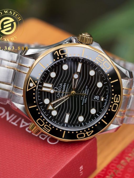 Đồng Hồ: Omega Seamaster Diver 300M 42mm Mặt Đen Kèm Dây Caosu Nguyên Bản Rep 1:1