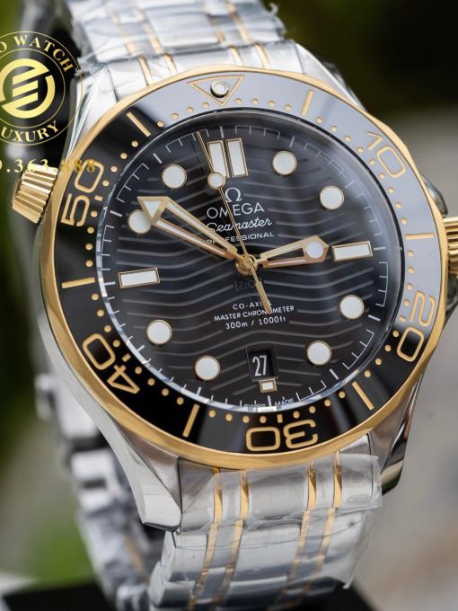 Đồng Hồ: Omega Seamaster Diver 300M 42mm Mặt Đen Kèm Dây Caosu Nguyên Bản Rep 1:1