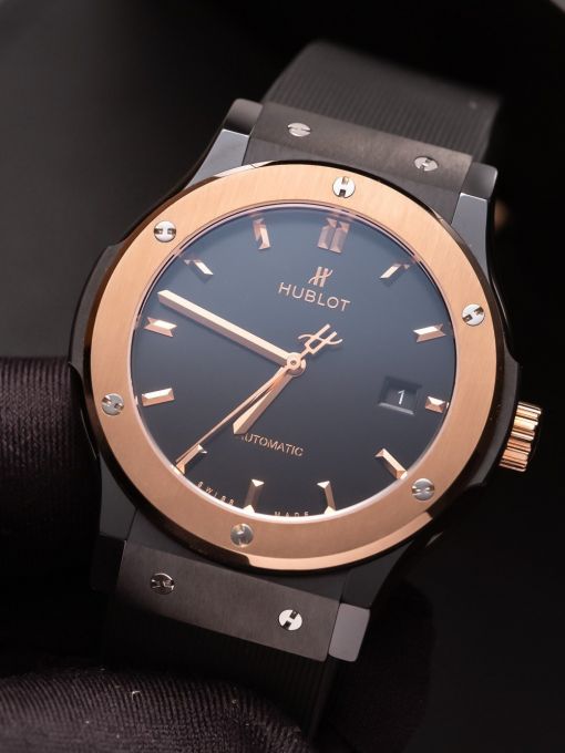 Hublot Classic Fusion 42mm Vỏ Ceramic Niềng Vàng Hồng Rep 1:1