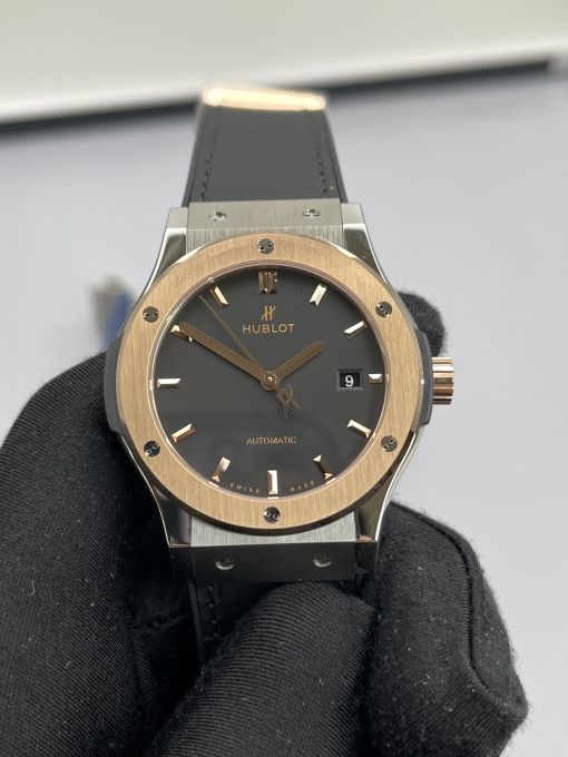 Đồng Hồ HUBLOT Classic Fusion Rose Gold Dial Black 42mm  New 2022