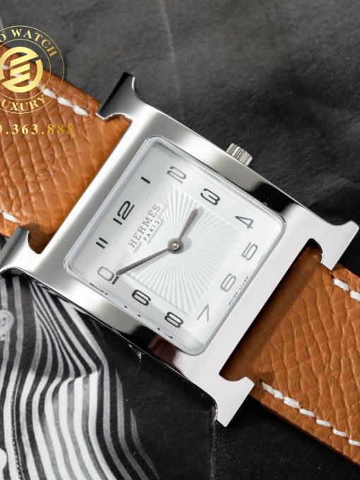 Đồng Hồ: Hermès HeuerH Petite 26MM Viền Trơn Mặt Trắng Rep 1:1