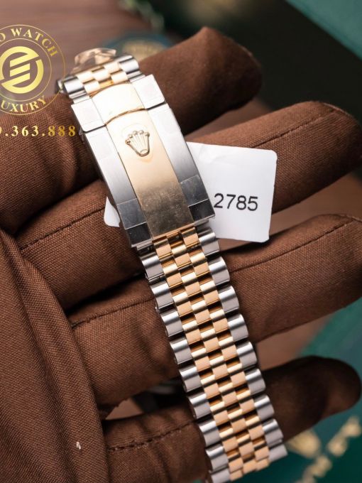 Đồng Hồ: Rolex Datejust 126233 Bọc Vàng Mặt Số Khảm Trai