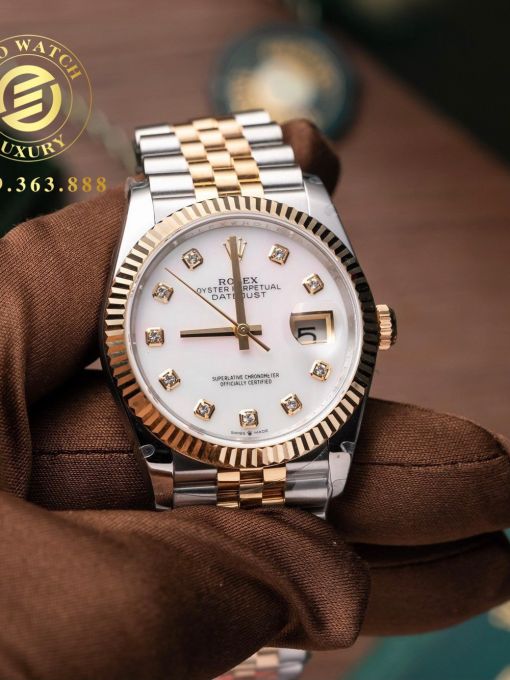 Đồng Hồ: Rolex Datejust 126233 Bọc Vàng Mặt Số Khảm Trai