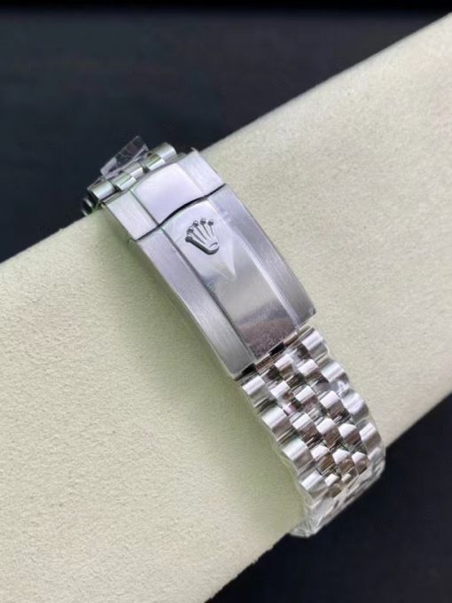 Đồng Hồ Rolex Datejust 126334 41mm Vỏ Trắng Mặt Số Đen Cọc Dạ Quang Rep 1:1